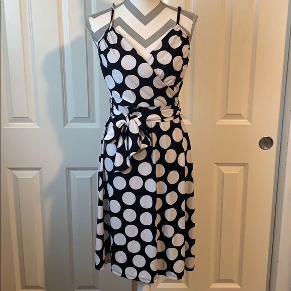 Merona Dresses & Skirts - Merona Vintage Style Polka Dot Dress L with belt
